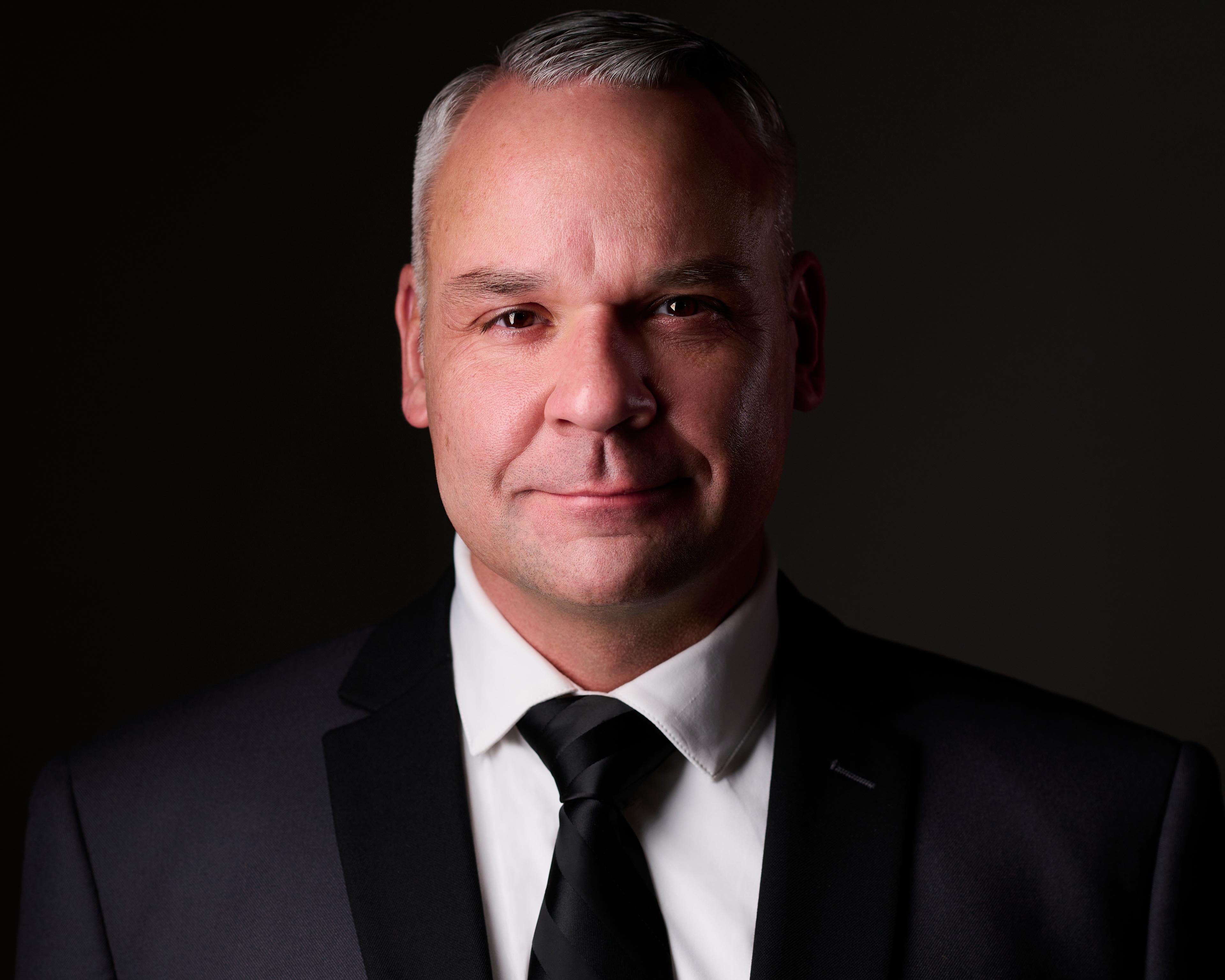 Joseph "Chroniꓘ" VanDusen