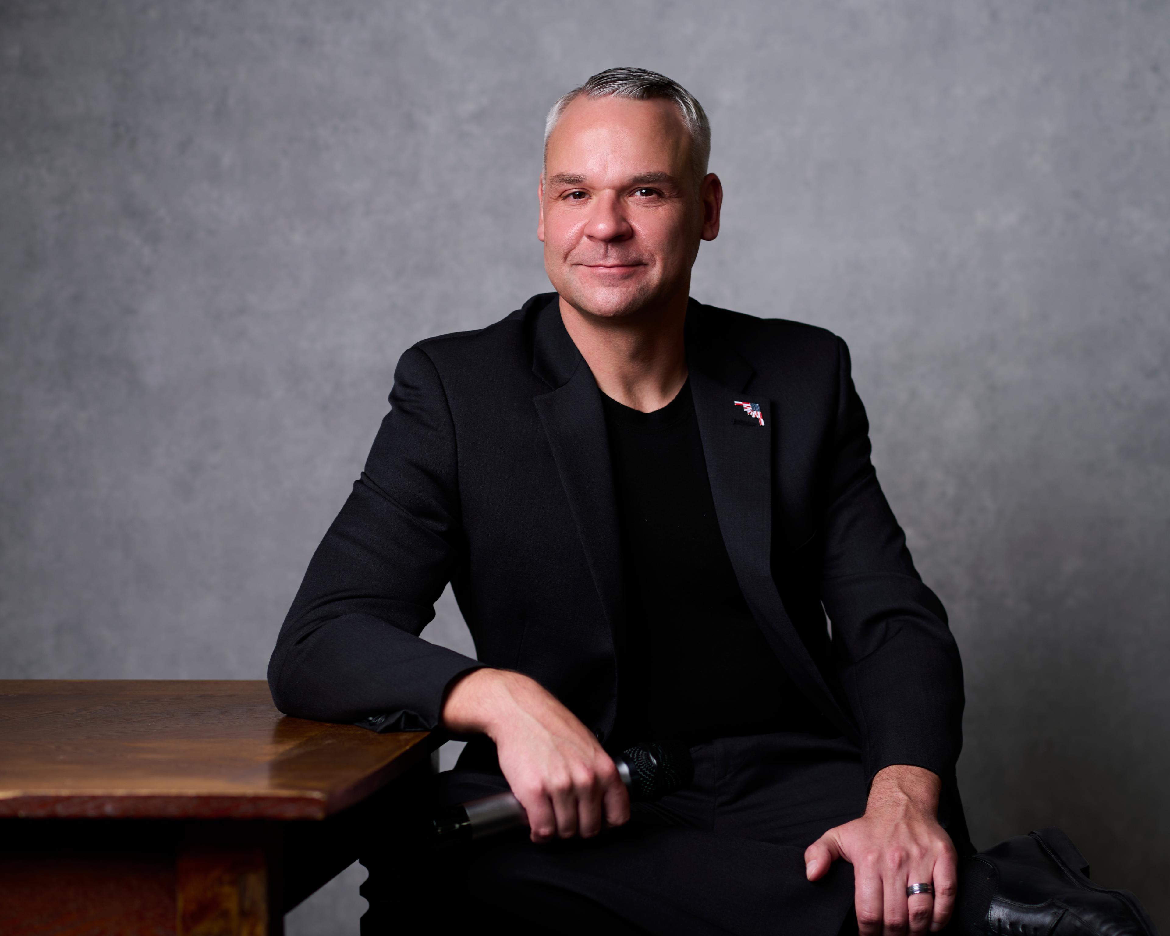 Joseph "Chroniꓘ" VanDusen